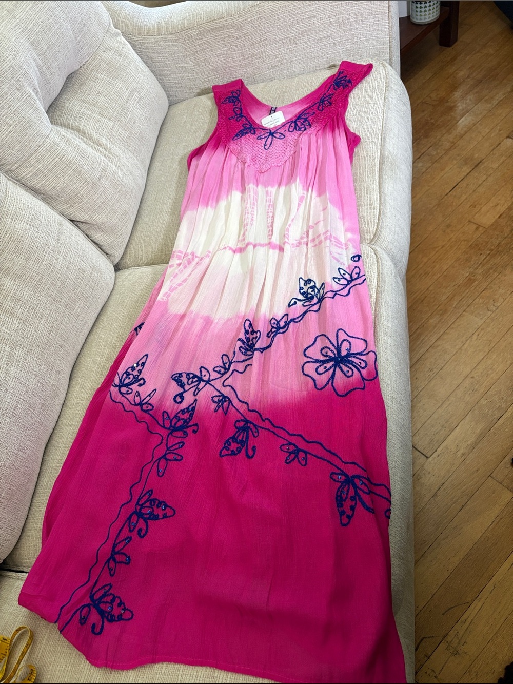 NWT  BohoTie-Dye Maxi Dress with Floral Embroidery - Pink Sz free size